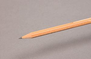 友人の出産祝いに人気の「おむつケーキ」